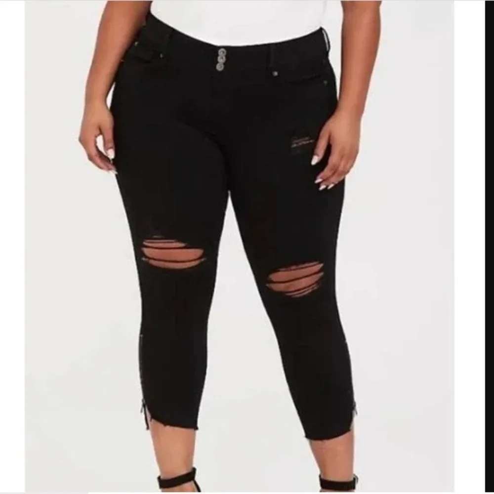 Torrid Stiletto Jegging Black Distressed High Rise Ankle Zip Jeans Size 16R